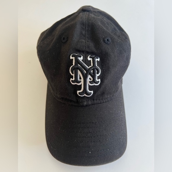 Vintage New York Yankees New Era 9Twenty black white strapback cap streetwear - Picture 1 of 9